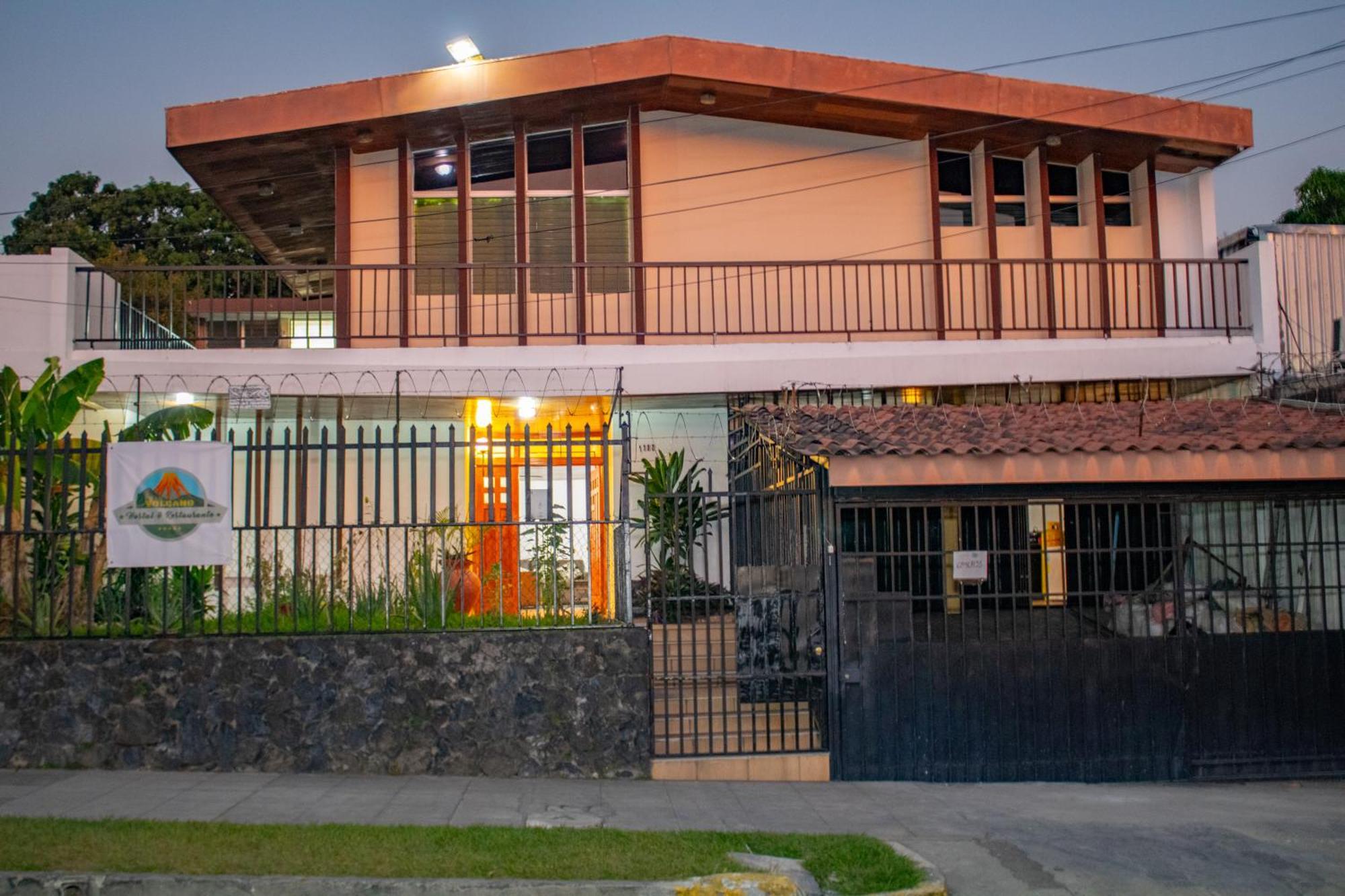 Volcano Hostal Y Restaurante Сан-Сальвадор Экстерьер фото
